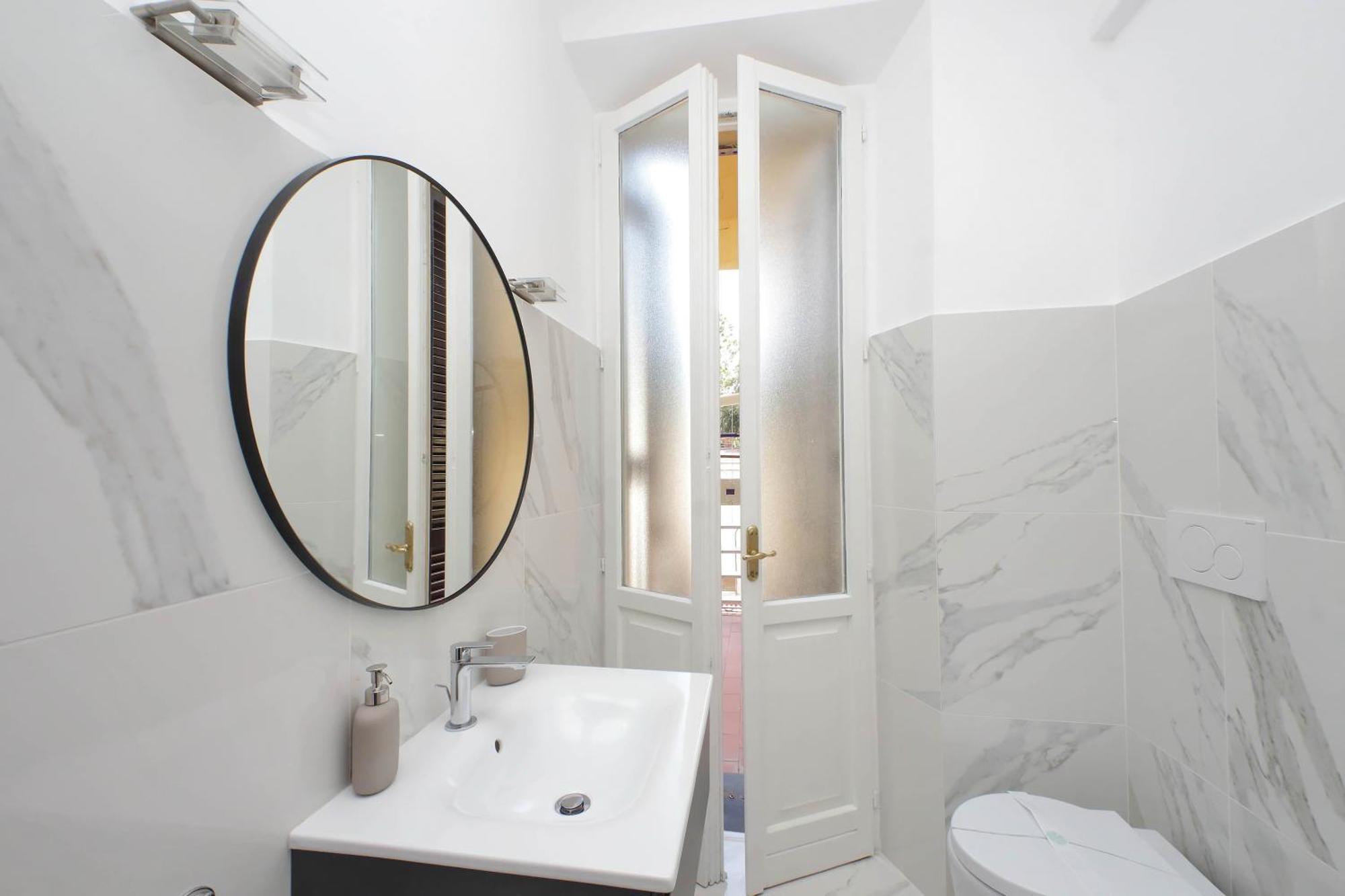 Ych-Comfortable 2 Bedrooms Flat Near Colosseum Rom Eksteriør billede