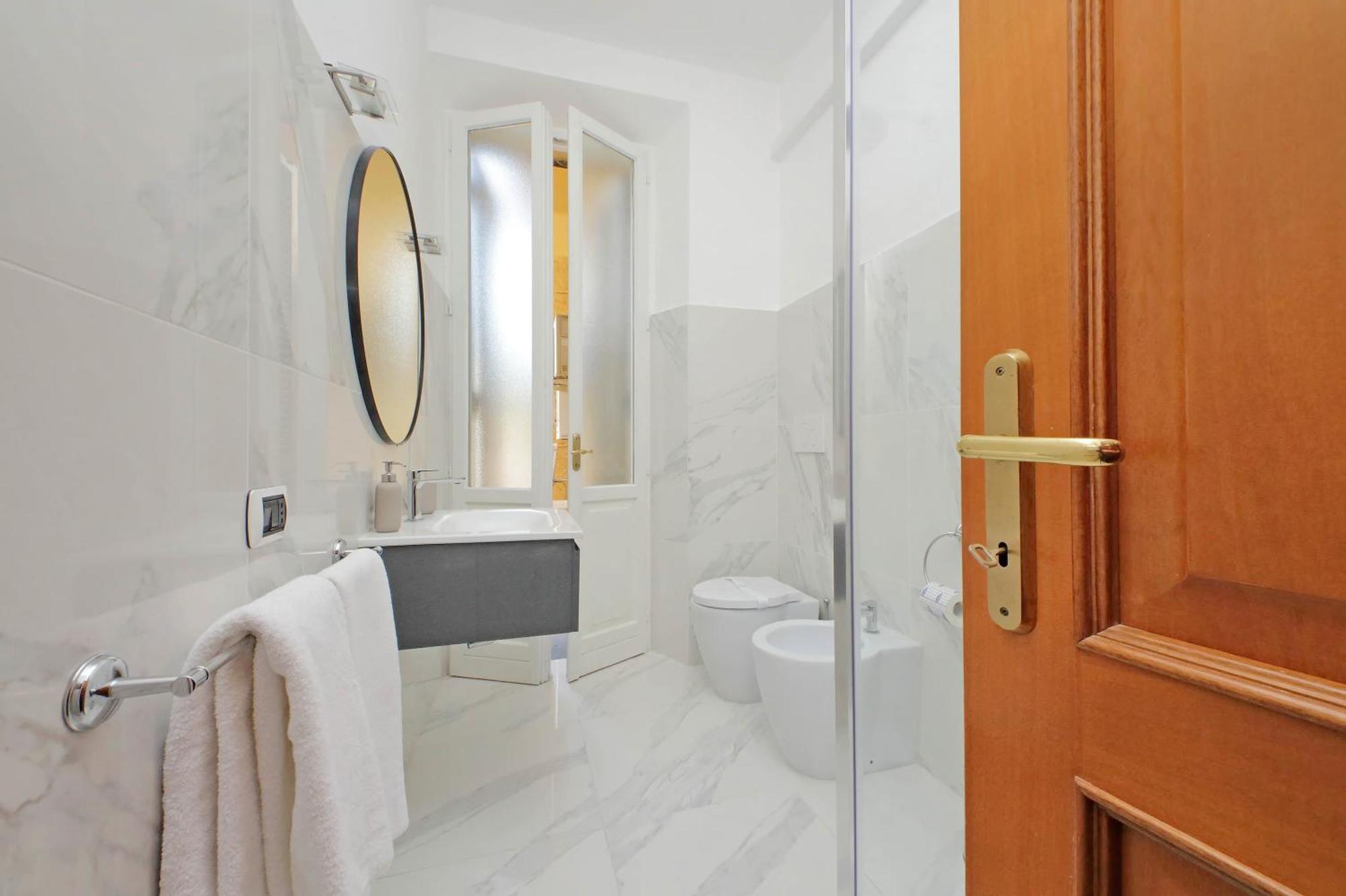 Ych-Comfortable 2 Bedrooms Flat Near Colosseum Rom Eksteriør billede