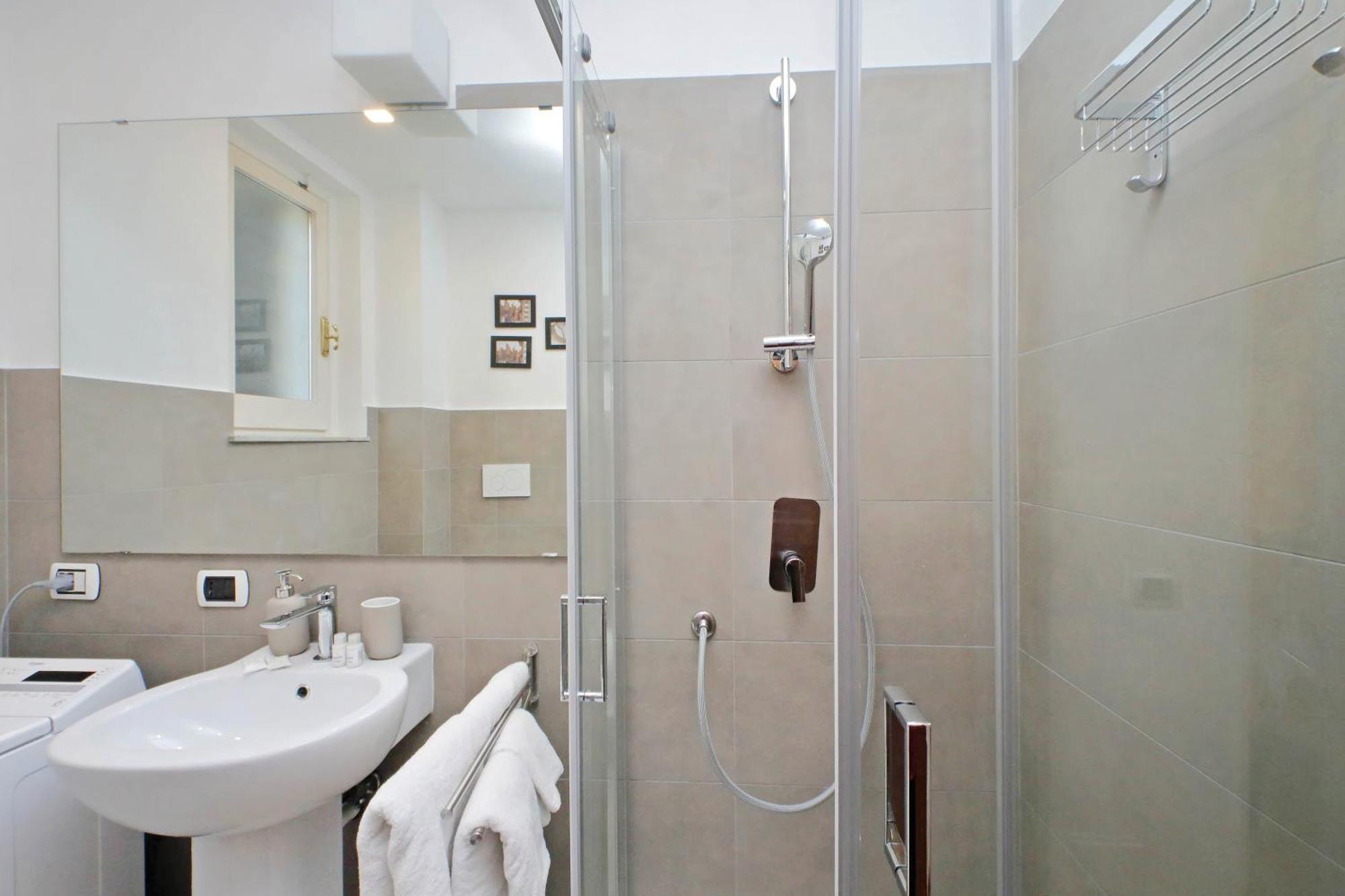 Ych-Comfortable 2 Bedrooms Flat Near Colosseum Rom Eksteriør billede